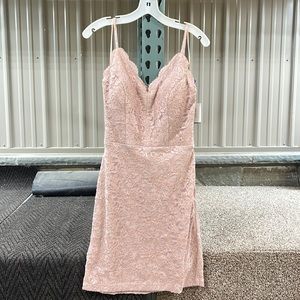 David’s Bridal Wedding Guest Dress - Mauve/Nude Size 8